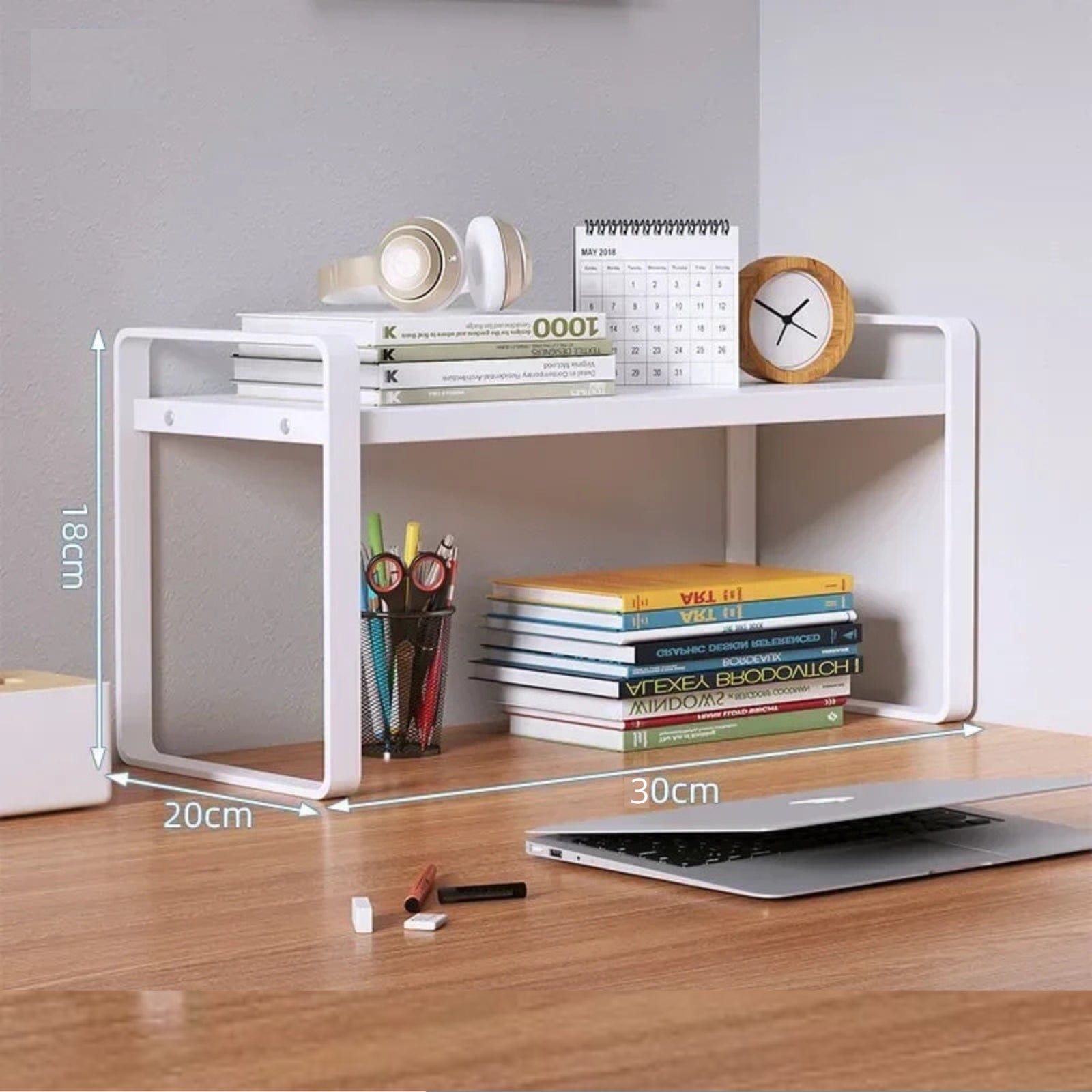 Étagère murale sur bureau