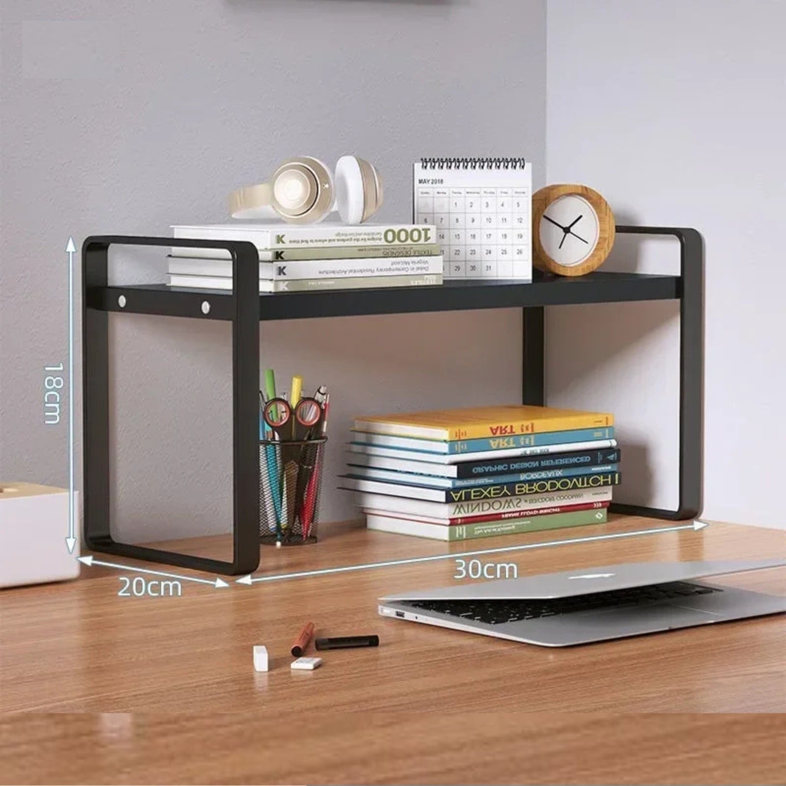 Étagère murale sur bureau