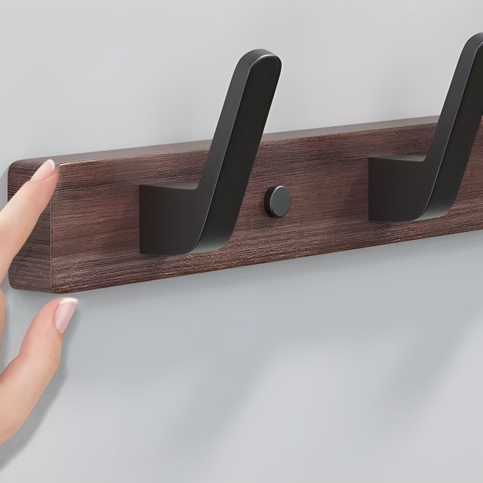 Porte manteau mural en bois de noyer